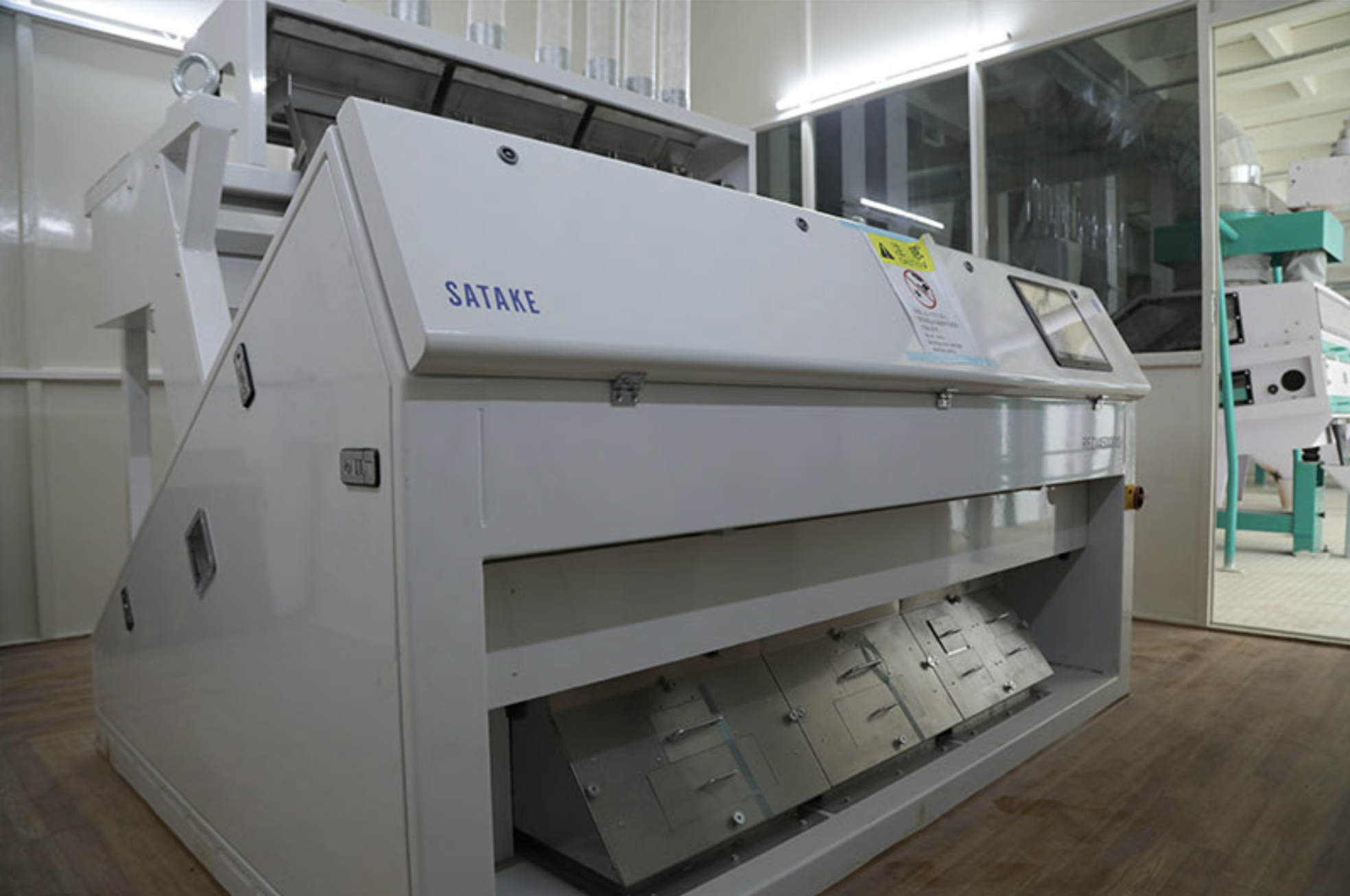 Optical colour sortex used in the seed cleaning train